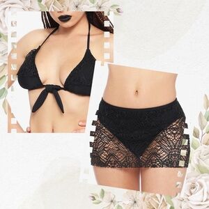 Hot topic swimsuit 2 piece size XL BNWT Black lace bikini with skirt